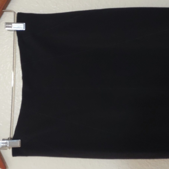 SLIGHTLY USED BODY BY VICTORIA COLOR BLACK SIZE 6 - Picture 2 of 12